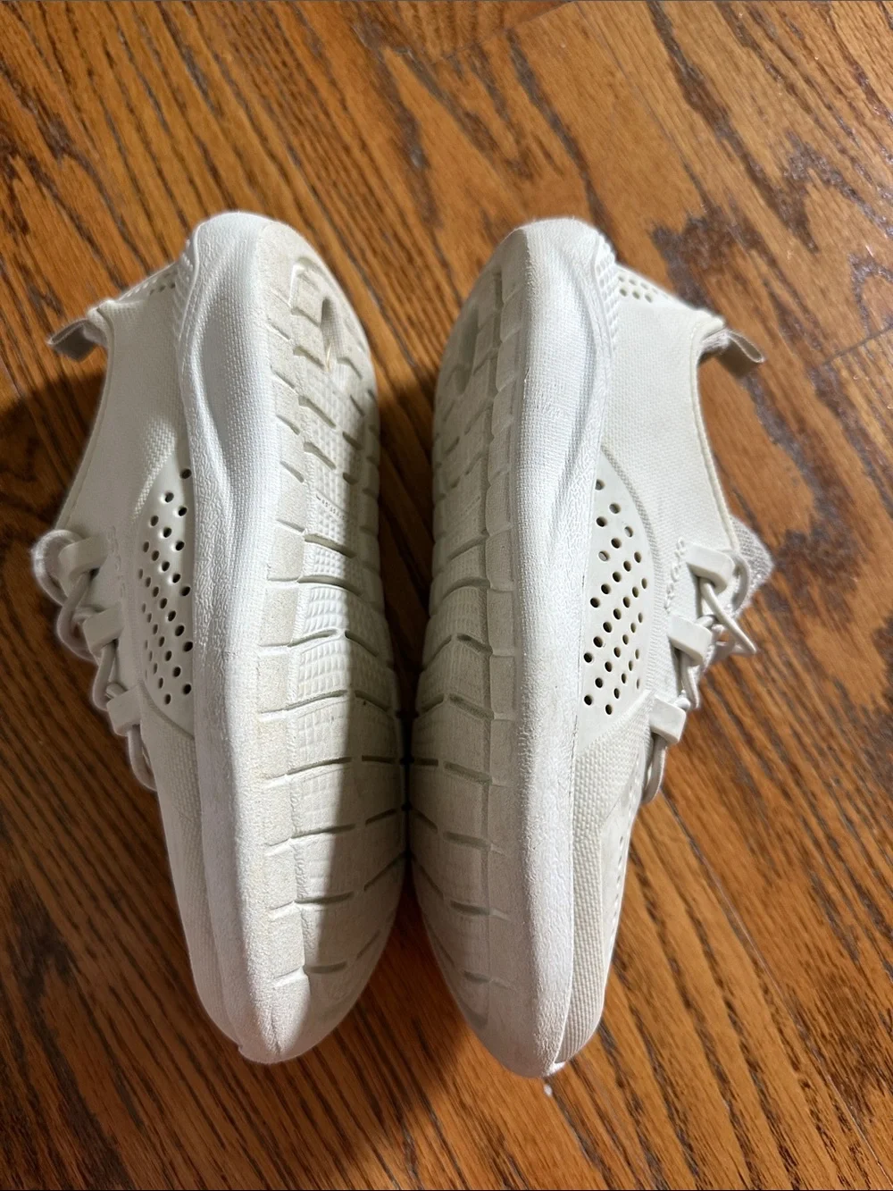 CROCS Kids Cream Water Shoes